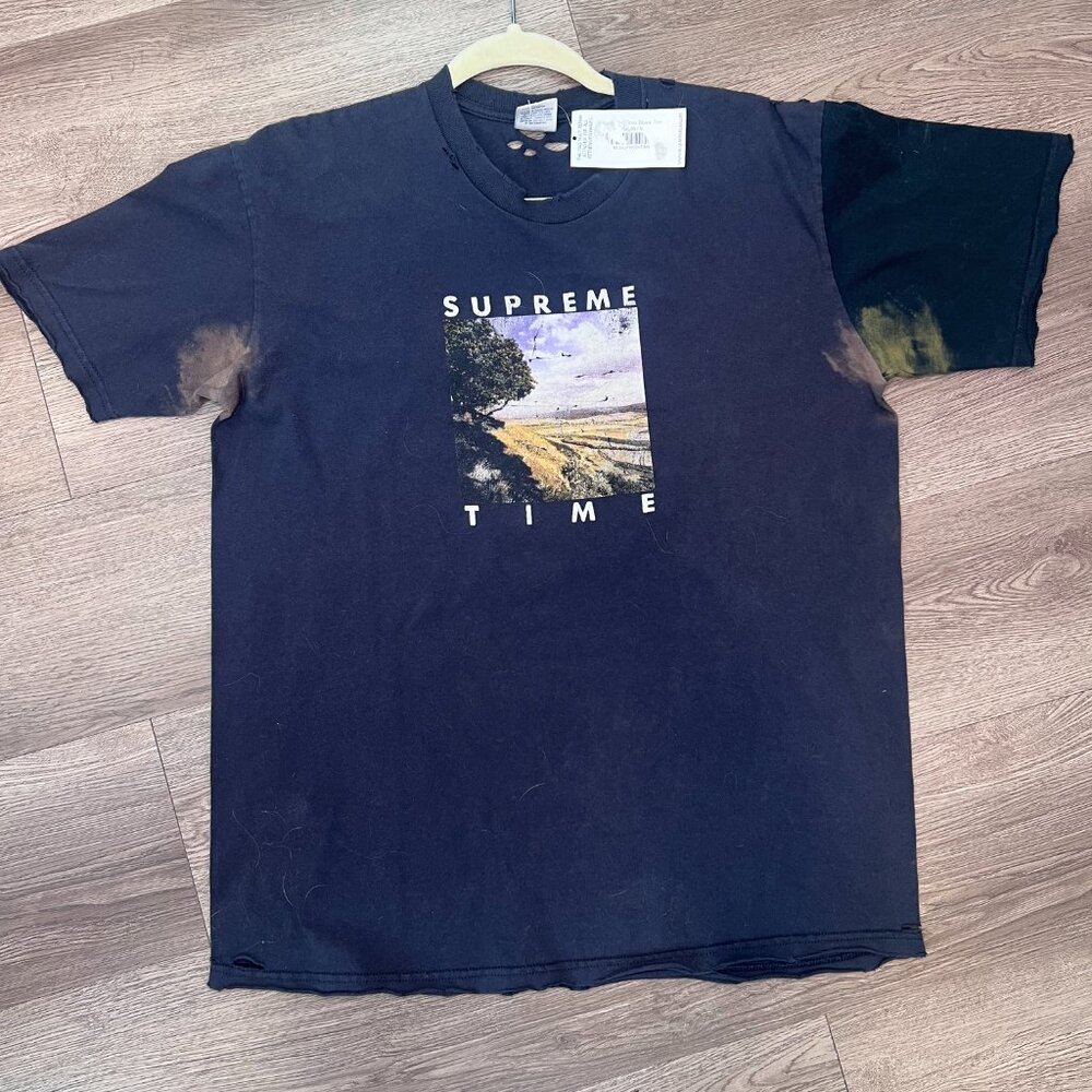 Supreme T-Shirt - Picture 6 of 7